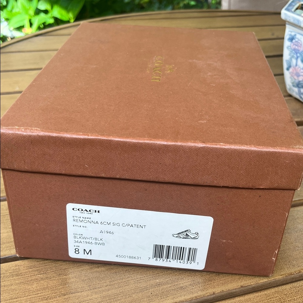 Coach Women's Logo Mesh Lace-Up Sneakers - Black. Authentic. - Picture 14 of 14